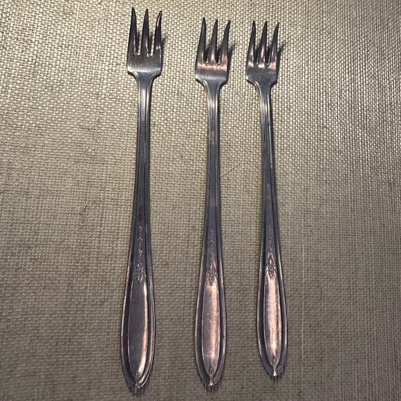 Vintage Federal Solid Nickel Silver Lot Set of 3 Olive pickle Forks cocktail - Picture 4 of 16